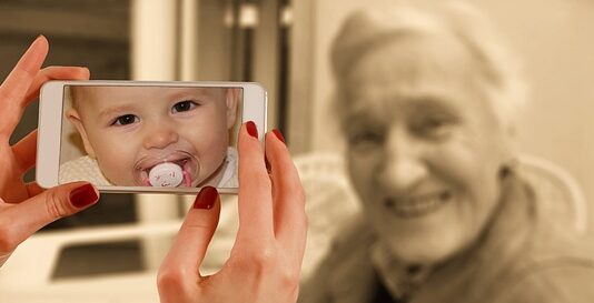 Jaka jest różnica pomiędzy SVN oraz Git?