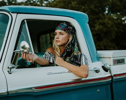 Czy można jeździć ciężarówka prywatnie?